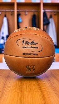 Retro Handstitched Basketball Maat 7