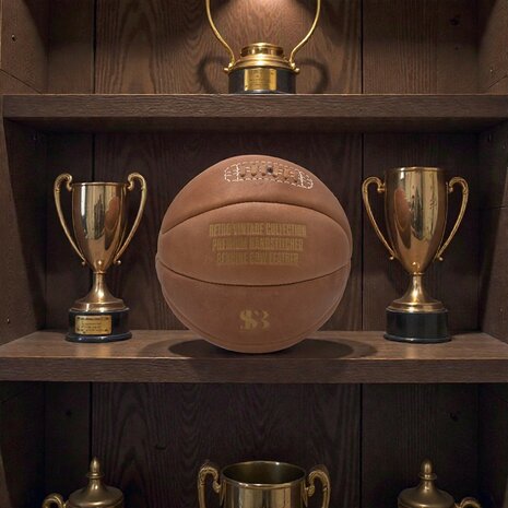 Retro Handstitched Basketball Maat 7